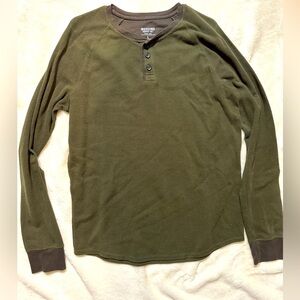 Mossimo long sleeve thermal shirt